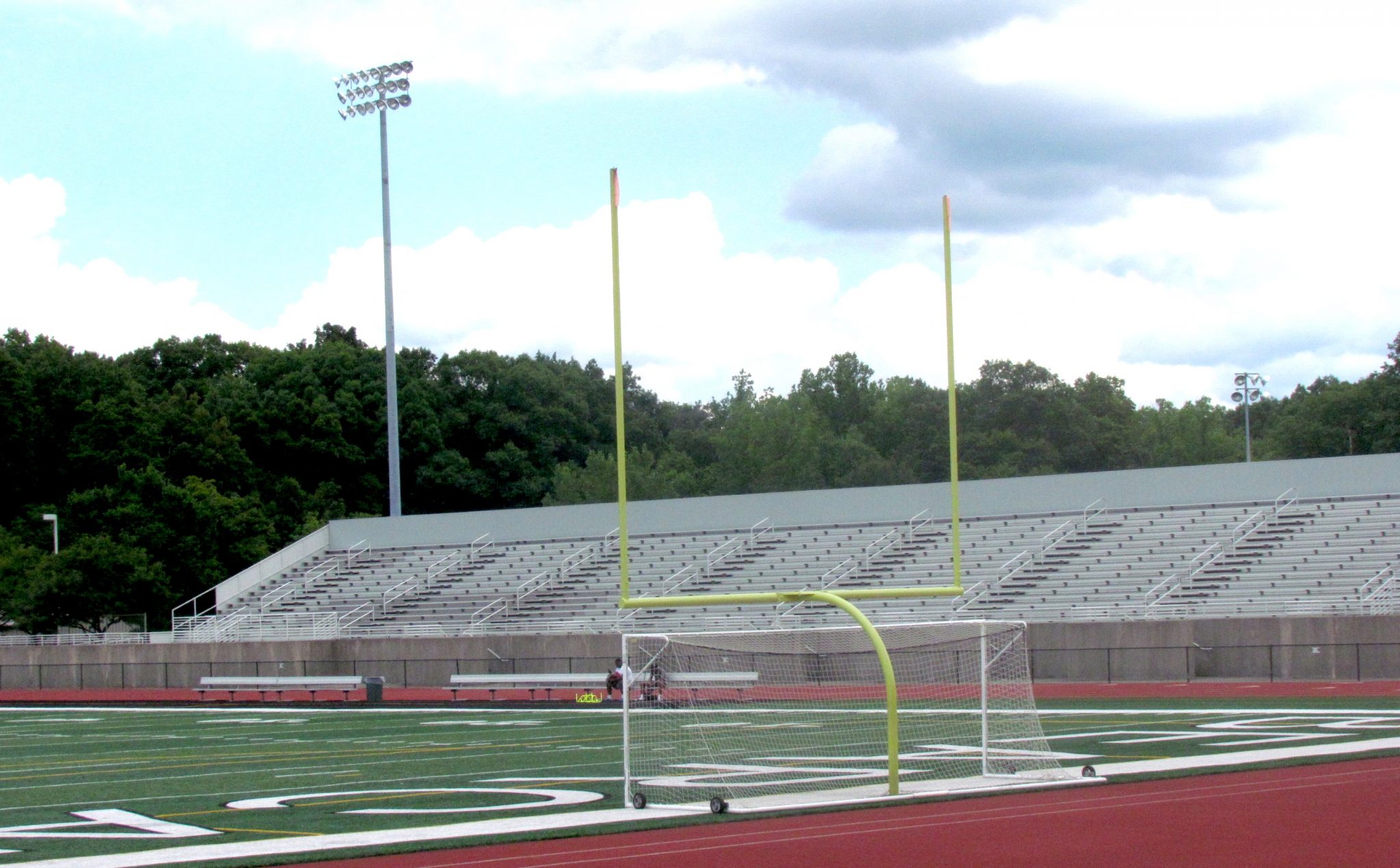 Bedford football moms plead with school board to allow practices | The