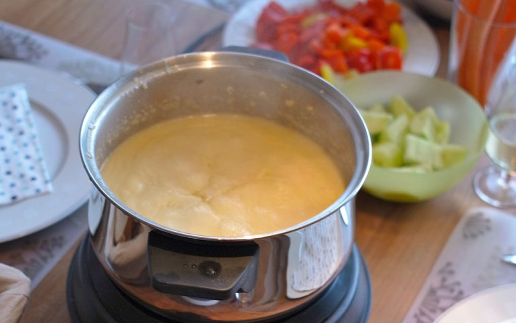 Classic Cheese Fondue