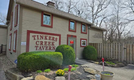 Tinkers Creek Road Tavern: A Hidden Gem for Your Summer Adventure