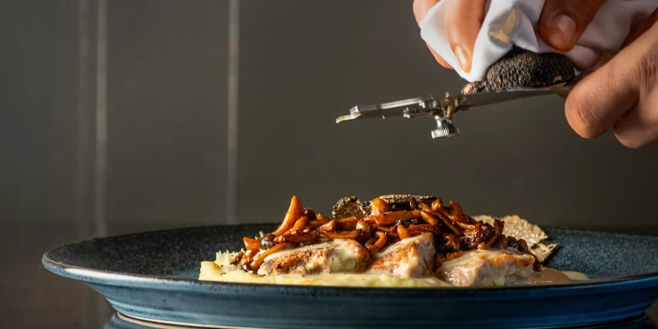 LockKeepers: An Elegant Valentine’s Date Destination Near Bedford