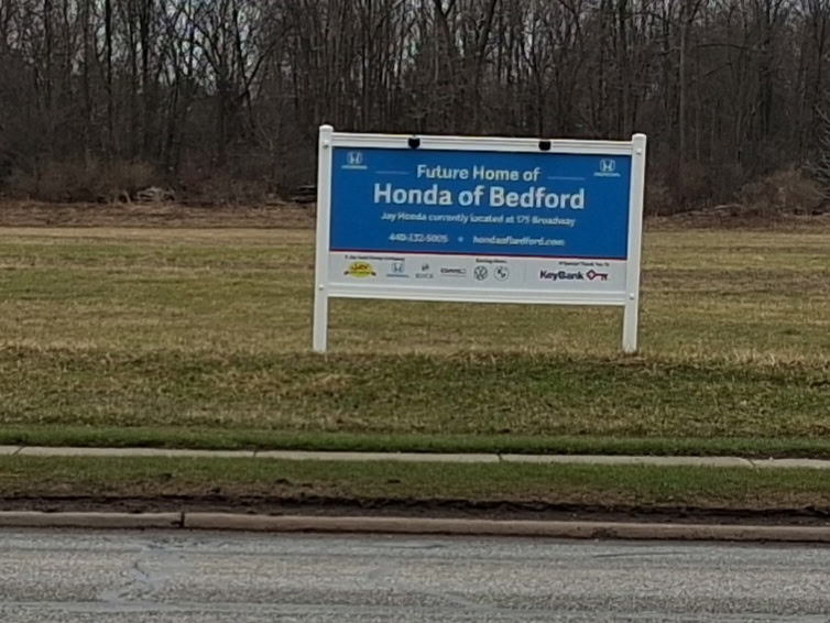 Mildred’s Cup of Thoughts: Vacant Lots in Bedford (Part I)